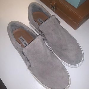 Steve madden women’s size 8.5 suede slip on